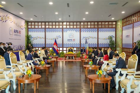  2016 ASEAN Parliamentary Assembly에서 베트남 청년의 용기 - 응씨응:  젊은 지도자의 국제 무대 첫 등장과 그 파문